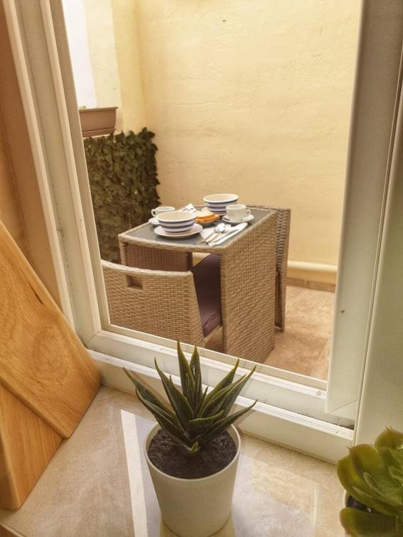 Modern Apartment In Central Bugibba San Pawl il-Baħar Eksteriør bilde